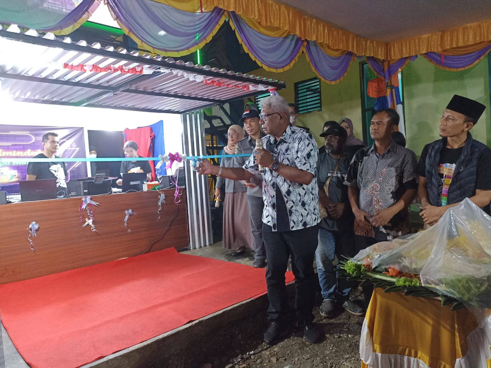 Ilustrasi berita Mimika: Malam Minggu Datang ke Pasar Kuliner Timika Sambil Nongkrong, Ada "Kafe Unik" yang Baru Saja Dilaunching