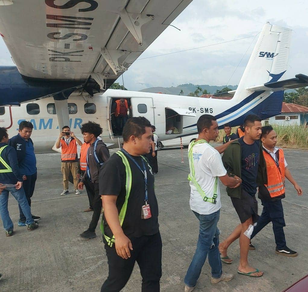 Ilustrasi berita Papua: Lolos dari Berondongan Peluru Teroris KKB Papua di Bandara Kenyam, Pilot dan Co Pilot SAM Air Dievakuasi ke Jayapura