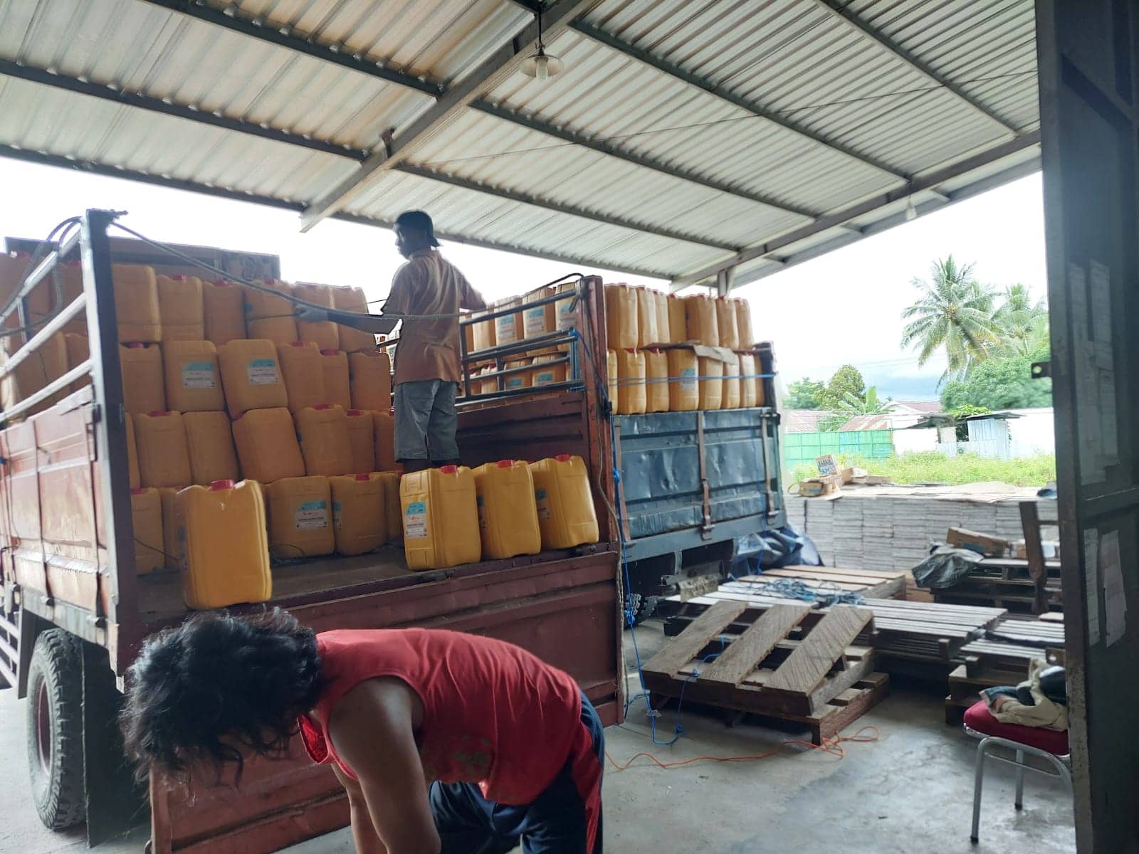 Ilustrasi berita Mimika: Minyak Goreng Curah 26,4 Ton Tiba di Timika, Hari Ini Mulai Disalurkan, Begini Patokan Harga Wajib Perliter
