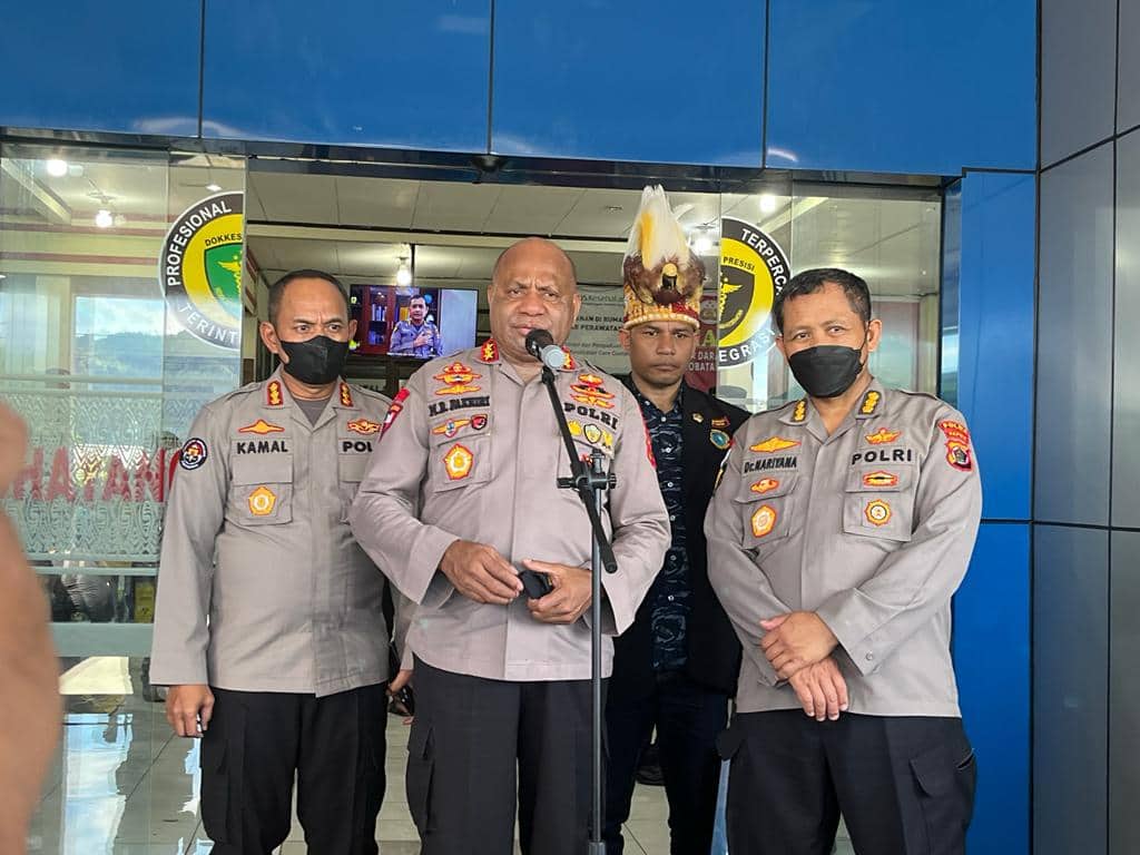 Ilustrasi berita Papua: Kapolda Papua : Anggota yang Ketahuan Terlibat Jual Beli Senjata dan Amunisi Tak Ada Ampun