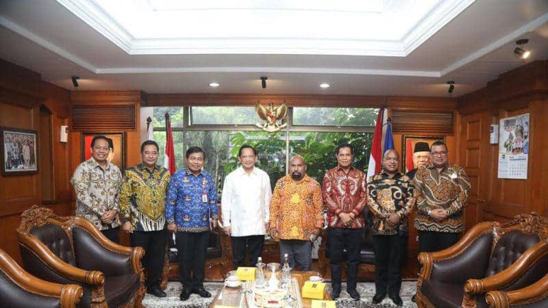 Ilustrasi berita Papua: Mendagri dan Gubernur Papua Sepakati Pemekaran Provinsi