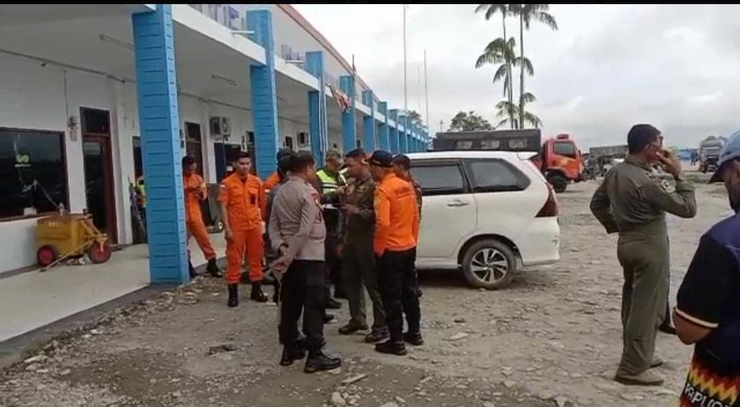 Ilustrasi berita Mimika: Lima Penumpang Susi Air Berhasil Dievakuasi ke RSUD Mimika, Pilot Patah Tulang, Menghindar Tapi Sayap Sentuh Bukit