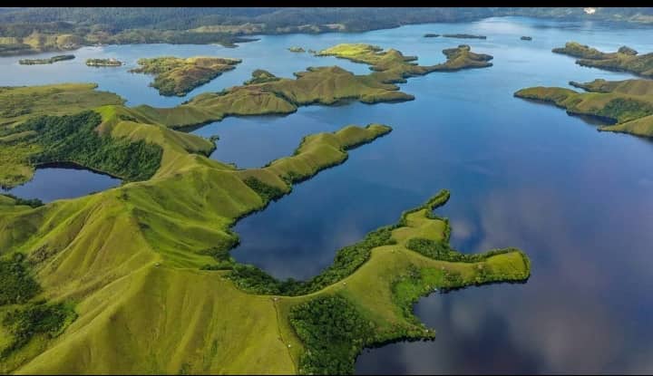 Ilustrasi berita Papua: Tambang Emas Ilegal Buper Waena Jayapura, Cemari Air Kali Jembatan 2 Sentani Timur, Danau Sentani Terancam