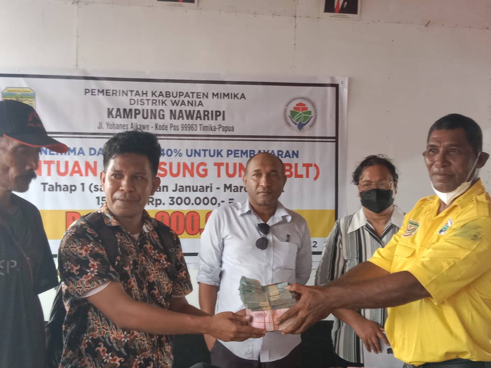 Ilustrasi berita Mimika: BLT Triwulan Pertama Kampung Nawaripi Cair, Kepala Kampung Percayakan Pembagian BLT Melalui Ketua RT