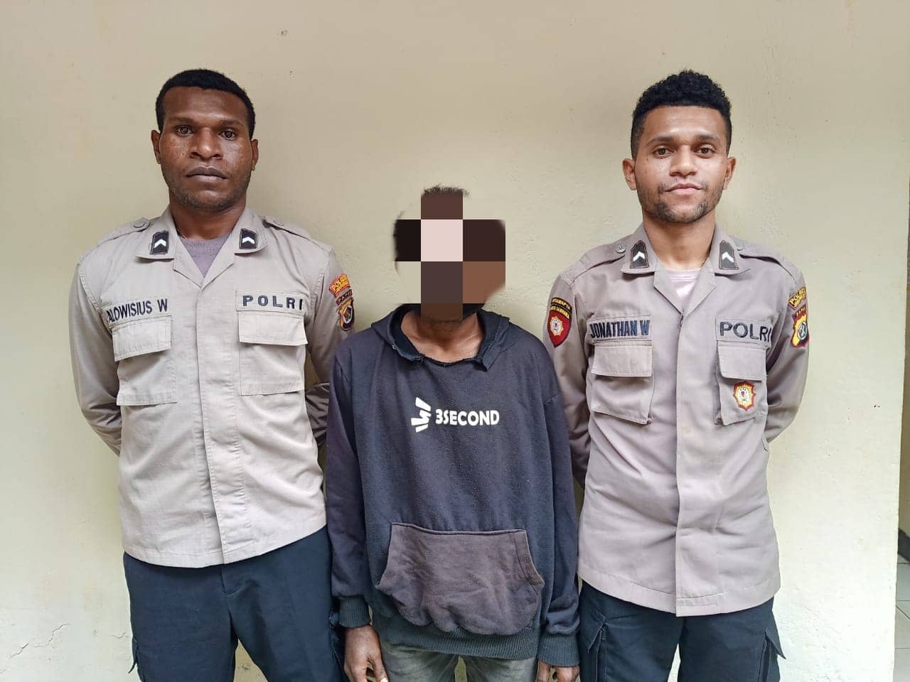 pelaku pencuri setelah diamankan polisi