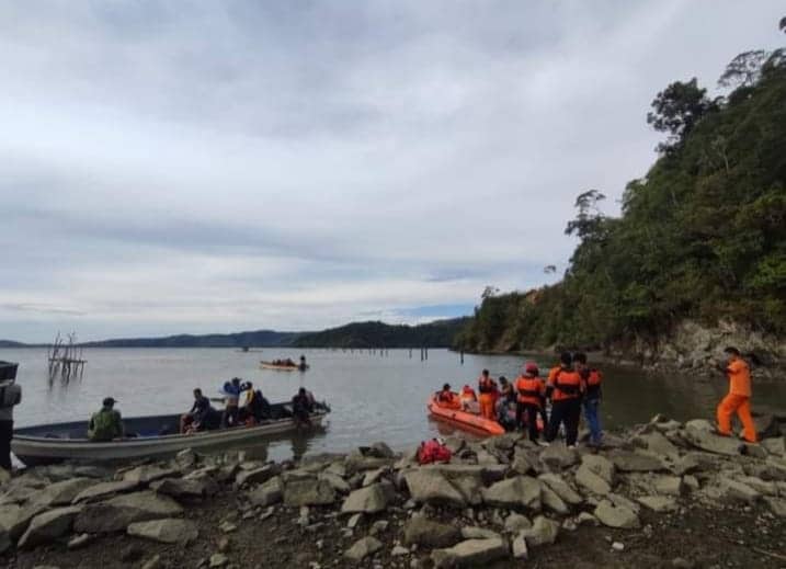 Ilustrasi berita Papua: Flashnews : Seorang Dokter Muda Lulusan Universitas Cenderawasih Dikabarkan Hilang di Pantai Harlem Depapre
