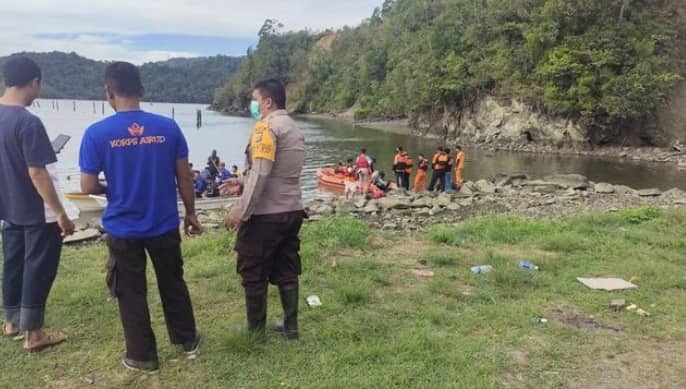Ilustrasi berita Papua: Dokter Muda Uncen yang Hilang di Pantai Harlem Depapre Ternyata Raib Saat Menyelam Ikan
