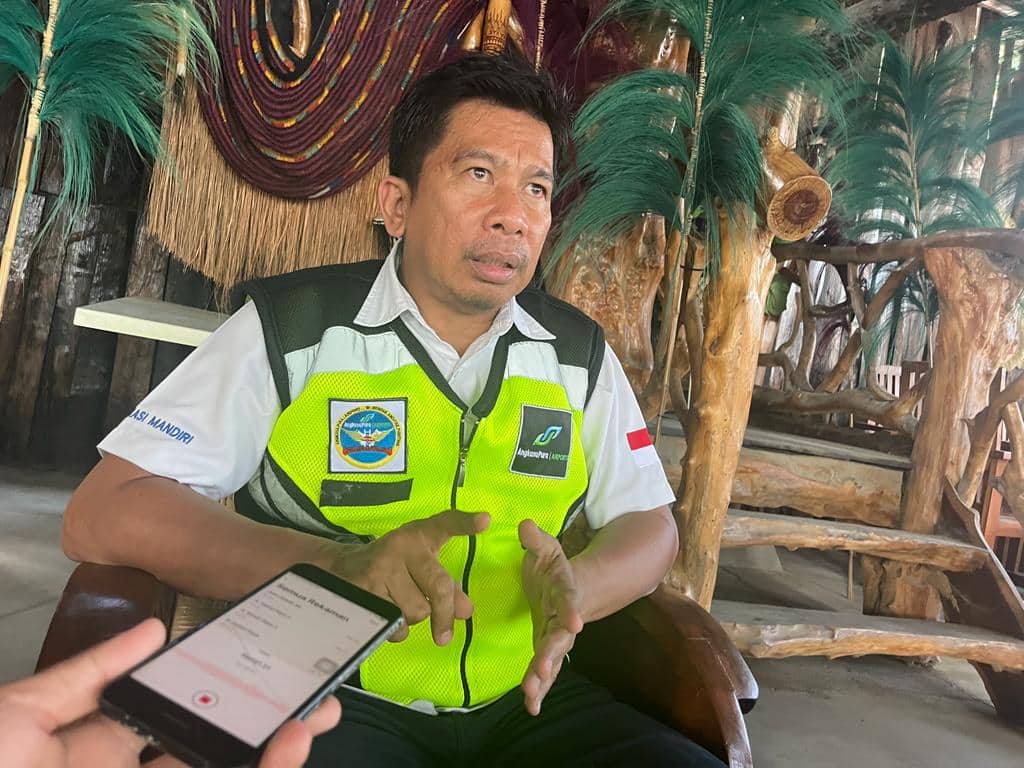 Ilustrasi berita Papua: Pesawat Sam Air Belum Dievakuasi Usai Ditembak di Bandara Kenyam, Pemilik Dapat Ancaman Badan Pesawat Akan Dibakar