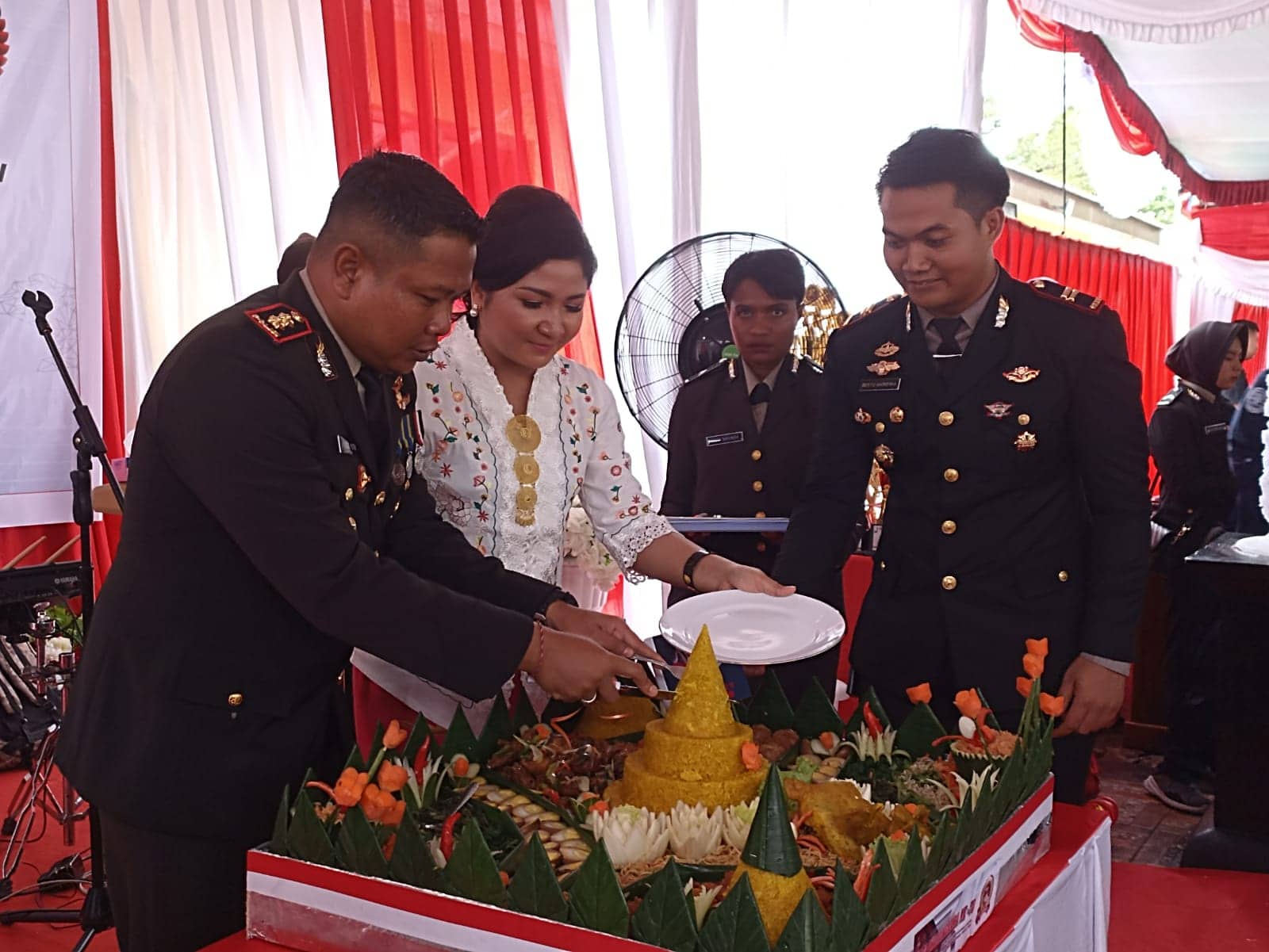 Ilustrasi berita Mimika: Ikuti Peringatan HUT Bhayangkara ke 76 Secara Virtual, Jajaran Polres Mimika Gelar Syukuran
