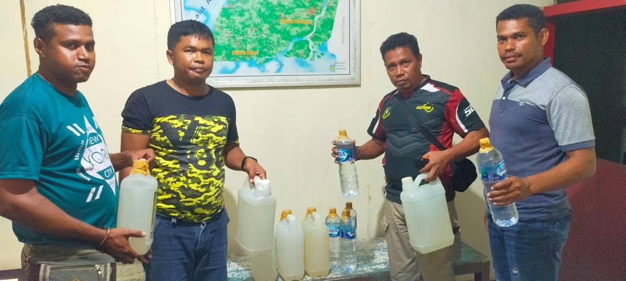 Ilustrasi berita Papua: Sewa Kamar ABK, Dua Wanita Penumpang KM Sabuk 53 Dicurigai Pelaku Penyelundup Miras Ilegal