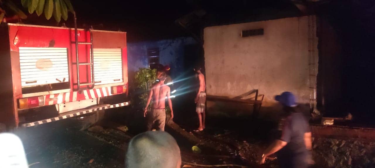 Ilustrasi berita Papua: Tiga Unit Rumah di Kampung Buton Jayapura Terbakar, Bayi Dua Bulan Alami Luka Bakar