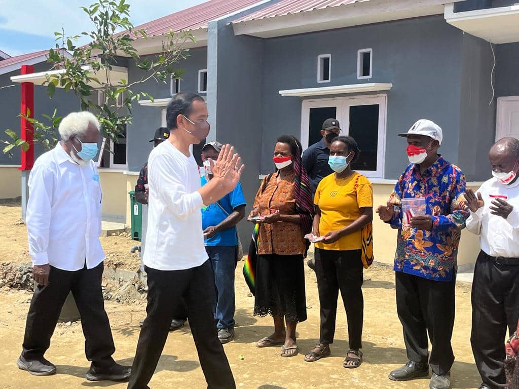 Ilustrasi berita Papua: Presiden RI Tinjau 76 Unit Rumah Sehat untuk Korban Terdampak Banjir Bandang 2019 di Sentani