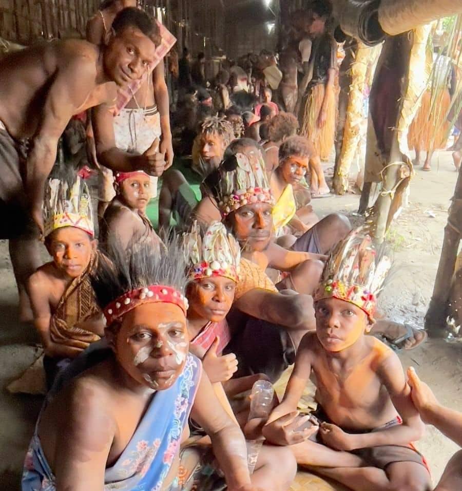 Ilustrasi berita Mimika: Mengenal Pesta Arapao, Inisiasi Pendewasaan Secara Adat Bagi Suku Kamoro yang Tak Lekang Oleh Waktu