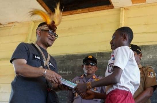 Ilustrasi berita Papua: Tinjau Pelayanan Publik, Pj. Bupati Gomar Lima Hari Keliling Distrik di Pedalaman Kabupaten Mappi
