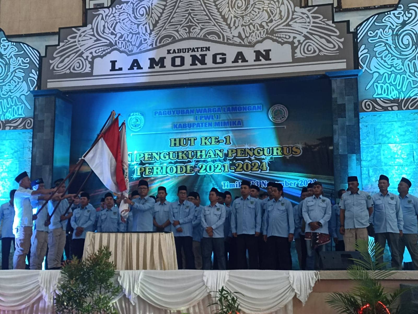 Ilustrasi berita Mimika: Imam Mawardi Dikukuhkan Pimpin Paguyuban Warga Lamongan Mimika Dipuncak Perayaan HUT Pertama