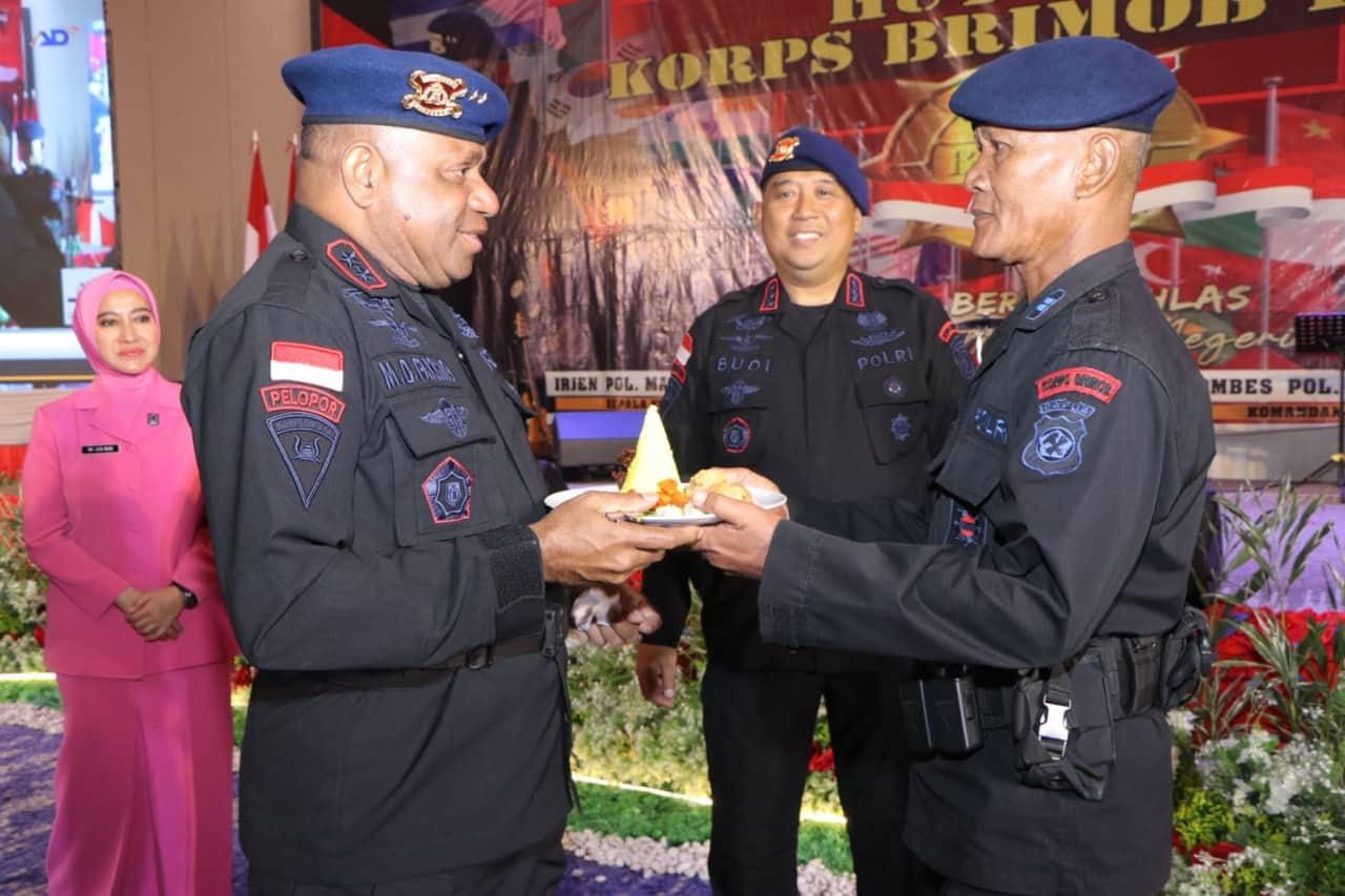 Ilustrasi berita Papua: Syukuran HUT Brimob ke-77, Kapolda Papua Tegaskan Tingkatkan Kompetensi dan Kemampuan Dalam Bertugas