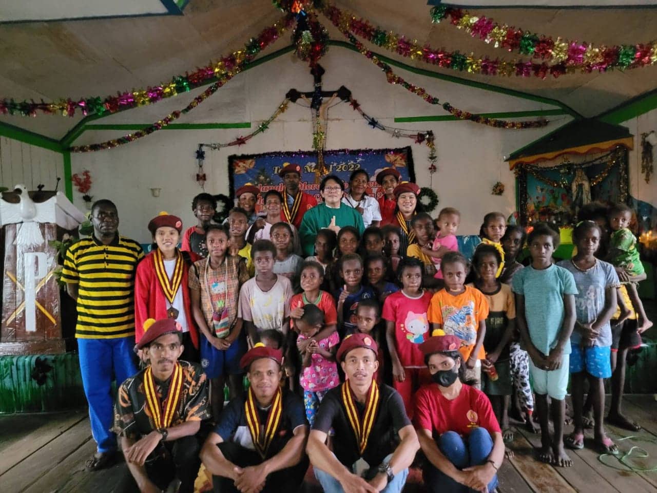 Ilustrasi berita Mimika: PMKRI Timika Rayakan Natal dan Tahun Baru Bersama Anak-anak Sekami Gereja St. Fransiskus Pomako