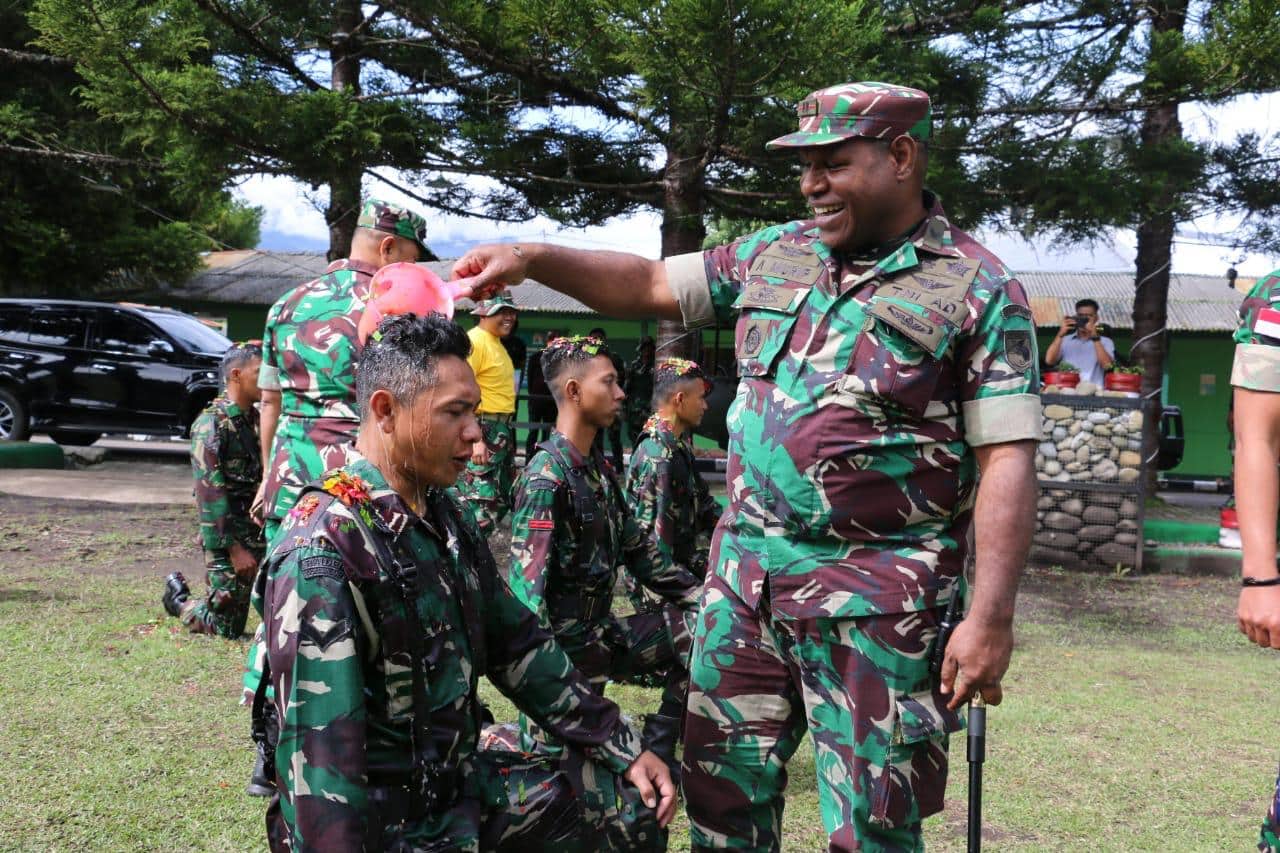 Ilustrasi berita Papua: 29 Prajurit Baru Papua Pegunungan Resmi Diterima Dandim 1702/Jayawijaya