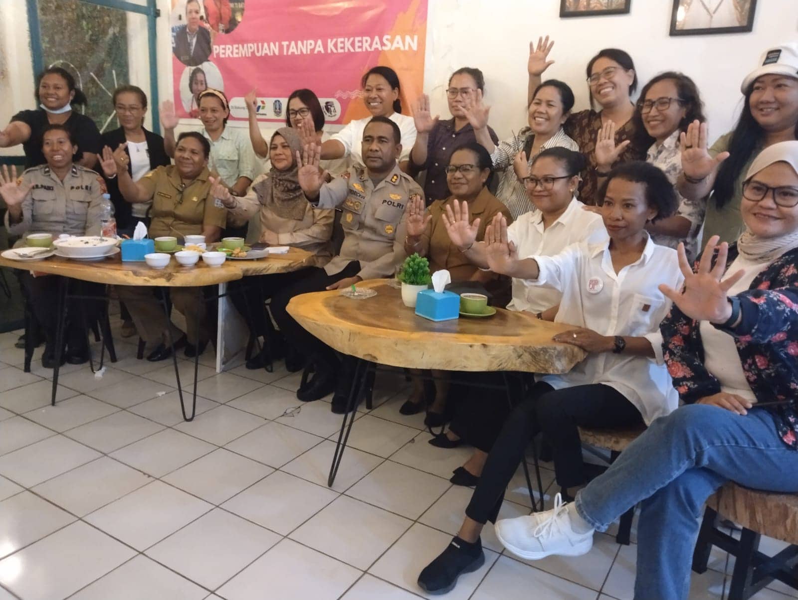 Ilustrasi berita JAYAPURA: "Kumpul Kebo" dan Budaya Patriarki Berujung Kekerasan Pada Perempuan, Benang Merah Ngobrol Pintar Bareng FJPI Papua