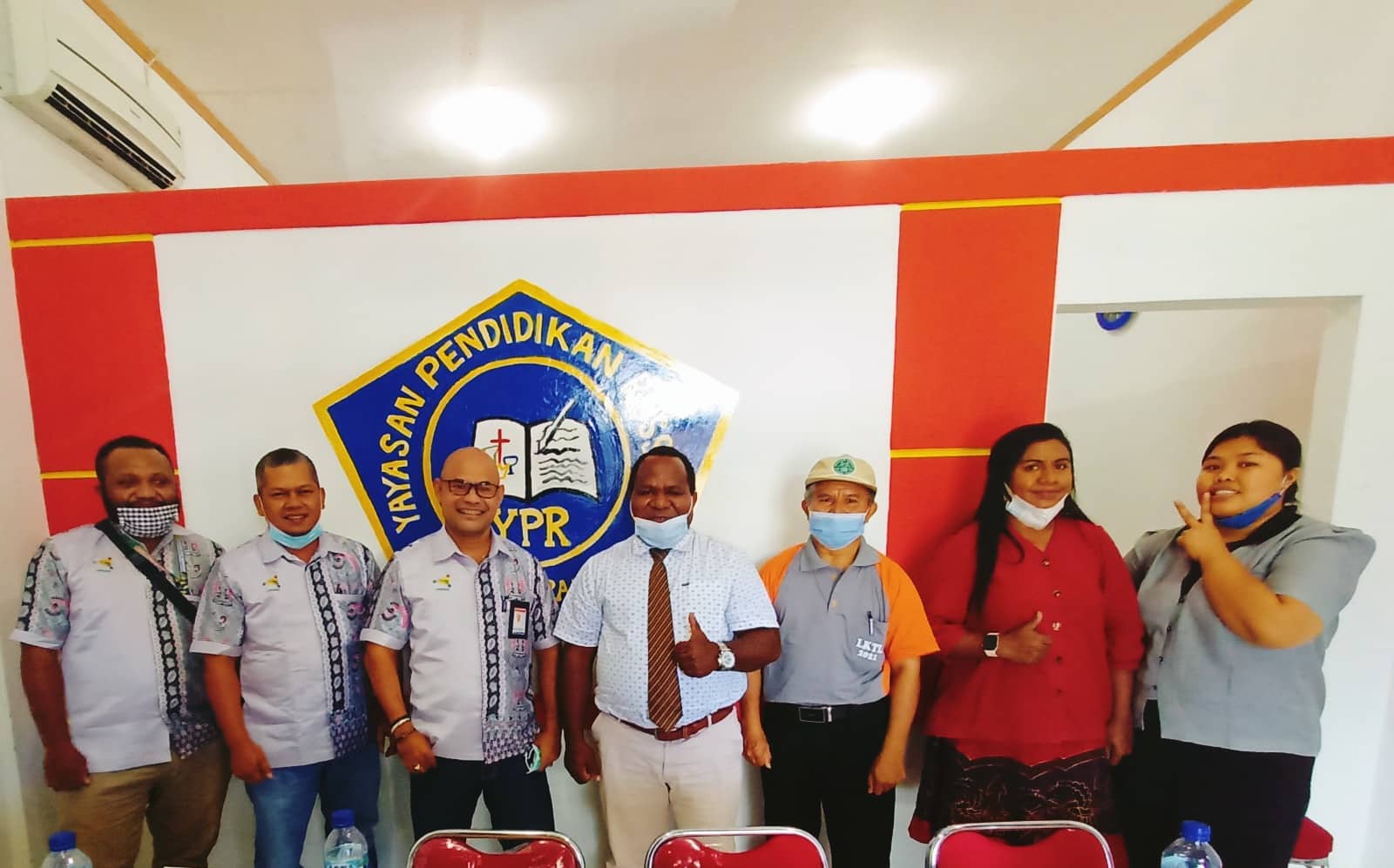 Ilustrasi berita Mimika: YPMAK Berikan Dukungan Pendidikan bagi 354 Mahasiswa di Sekolah Tinggi di Mimika