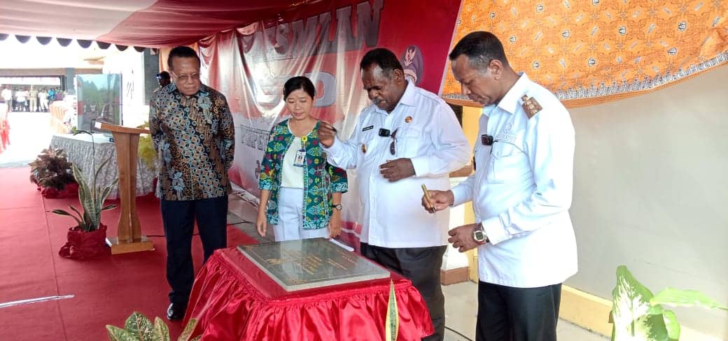 Ilustrasi berita Papua: Di Atas Tanah Rawa, RSUD Kabupaten Asmat Berkonstruksi Beton Diresmikan Dengan Nama Perpetua J. Safanpo