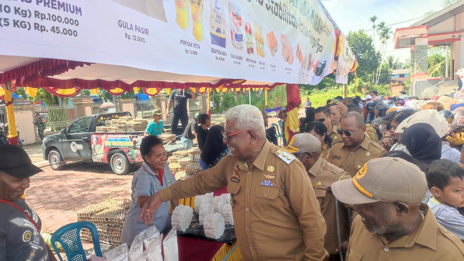 Ilustrasi berita Mimika: Buka Pasar Murah Jelang Ramadhan, Plt Bupati Mimika : Kita Berjuang Mati-matian Untuk Stabilitas Harga