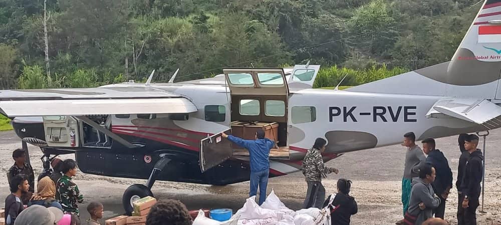 Ilustrasi berita Papua: Dua Warga Tewas Usai Minum Miras Oplosan, Jenazah Diterbangkan ke Timika Menuju Sulawesi Selatan