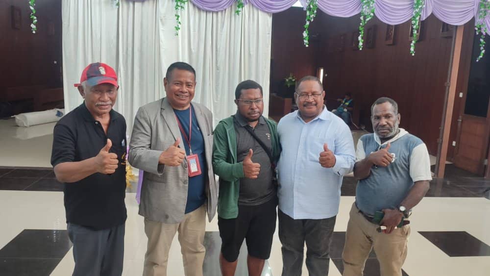 Ilustrasi berita Mimika: Besok, Jenazah Thom Beanal Tiba di Timika, Begini Prosesi Penjemputannya