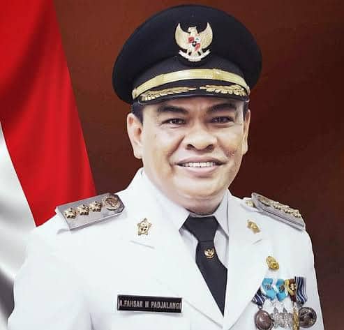 Ilustrasi berita Nasional: Rayakan Ulang Tahun ke-60, Ini Sosok Bupati Bone Dr. H. Andi Fahsar M Padjalangi