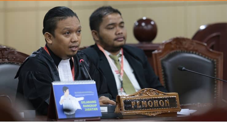 Ilustrasi berita Mimika: Nilai Kajati Papua Sewenang-wenang, Plt. Bupati Mimika Ajukan Gugatan Uji Materi Pasal Pemberhentian Sementara