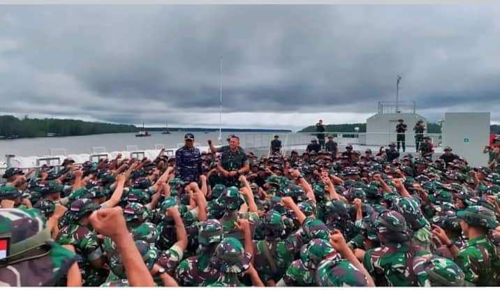 Ilustrasi berita Papua: Lepas Ratusan Prajurit Satgas Yonif Raider 600/Mdg di Pelabuhan Pomako Timika, Danrem 174/ATW Merauke Sampaikan Pesan Ini