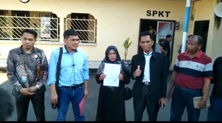 Ilustrasi berita Nasional: Oknum Perwira Polisi di Palu Dipenjara Gara-gara Laporan Seorang Janda, Istri Sah Balik Melapor