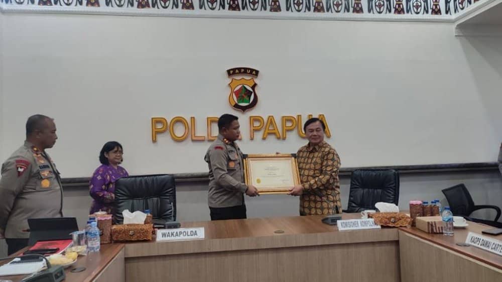 Ilustrasi berita Mimika: Mampu Selesaikan Kasus Mutilasi 4 Warga Nduga, Polres Mimika Terima Penghargaan dari Kompolnas