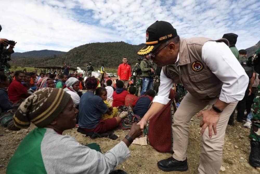 Ilustrasi berita Papua: Pemerintah Tidak Kompak Terkait Jumlah Korban Meninggal Kelaparan di Puncak, Menko PMK Tegaskan 6 Warga, Pj. Gubernur Bilang Hanya 1 Orang