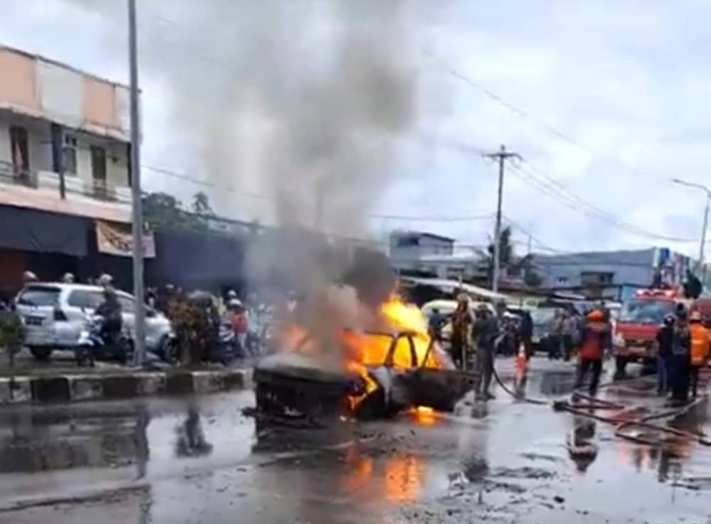 Ilustrasi berita Mimika: Pengawas Disperindag: Mobil Sedan Penyedot BBM Bersubsidi Terbakar Usai Isi BBM di SPBU Hasanudin Timika