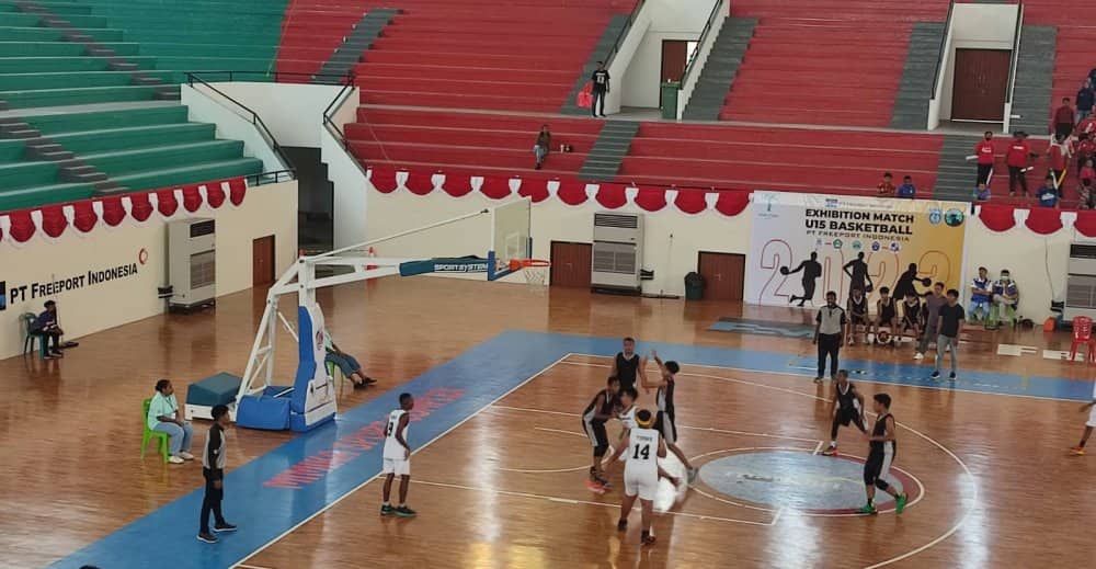 Ilustrasi berita Mimika: SMP YPJ Kuala Kencana Sabet Juara Eksebisi Basket U-15 di Mimika Sport Complex