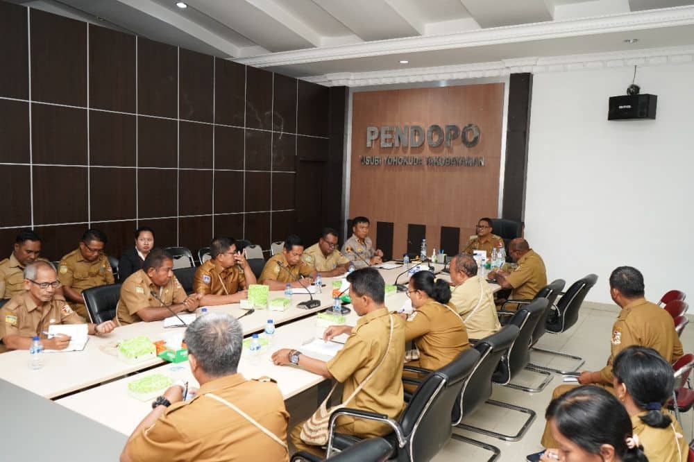 Ilustrasi berita Papua: Awasi Harga Kebutuhan Pokok Jelang Natal, Pj. Bupati Mappi Pimpin Rapat Bersama TPID dan Satgas Pangan