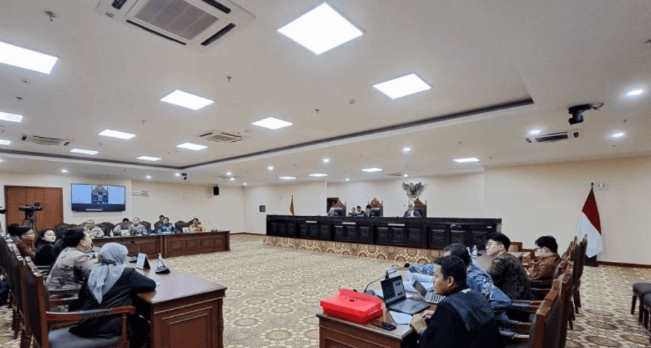 Suasana jalannya persidangan pelanggaran kode etik hakim konstitusi di Gedung MK II Foto Ant