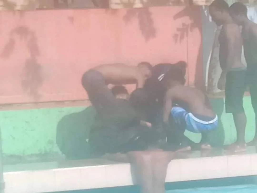 Ilustrasi berita JAYAPURA: Seorang Pemuda Tewas Tenggelam di Kolam Renang Tirta Abepura, Polisi Dalami Kasusnya