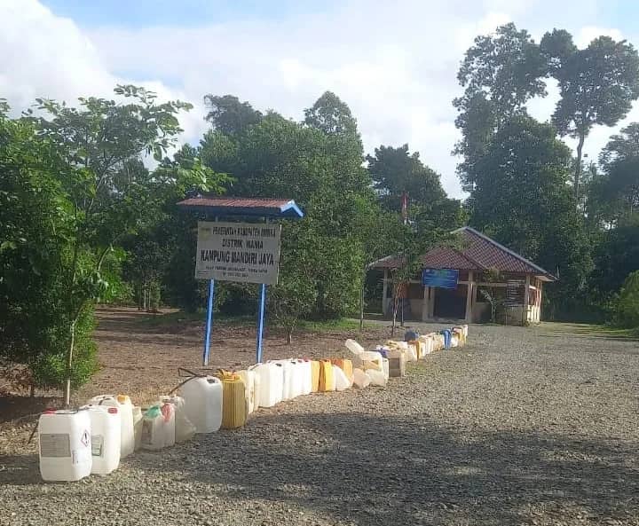Ilustrasi berita Mimika: Disperindag Batal Gelar Pasar Murah Minyak Tanah di Kampung Mandiri Jaya, Warga Marah dan Kecewa