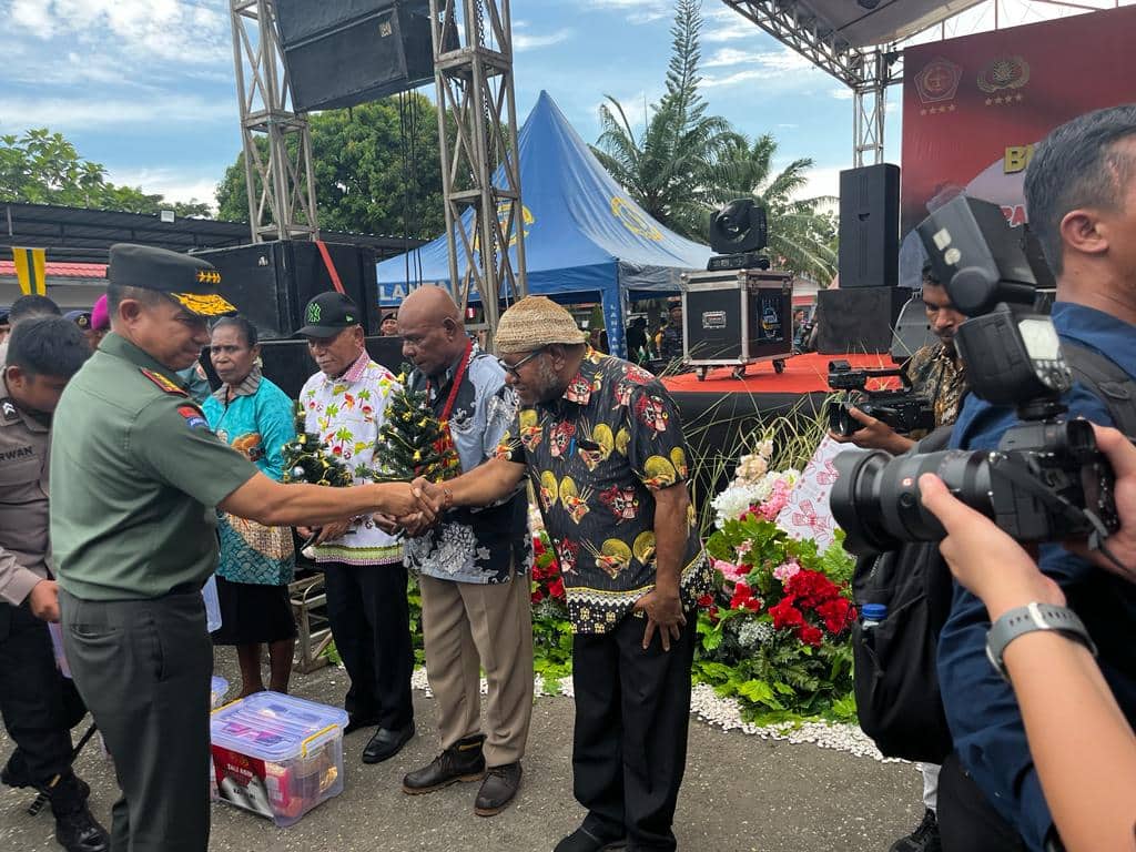 Ilustrasi berita Papua: Panglima TNI: Penanganan OPM Masih Dengan Soft Approach