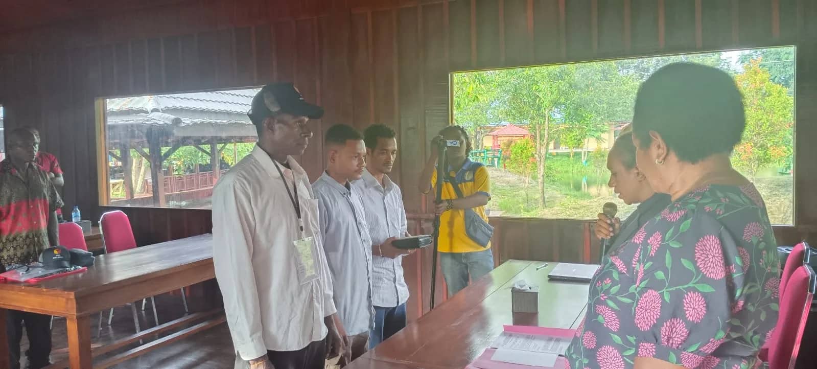 Ilustrasi berita Mimika: 13 Pengawas TPS Distrik Mimika Tengah Resmi Dilantik