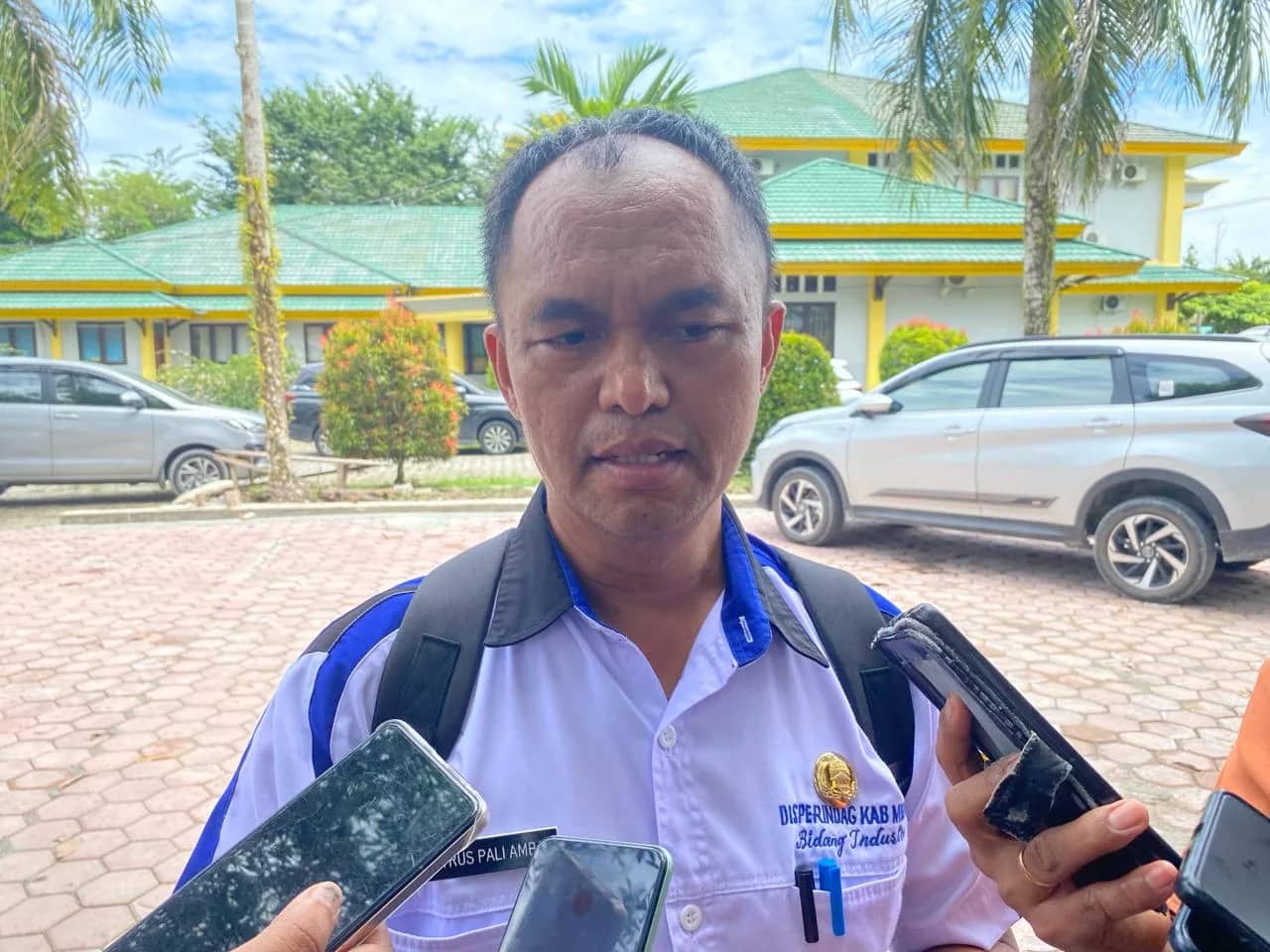 Ilustrasi berita Mimika: Target Retribusi Parkir Pasar Sentral Naik, Disperindag Kabupaten Mimika Naikkan Tarif
