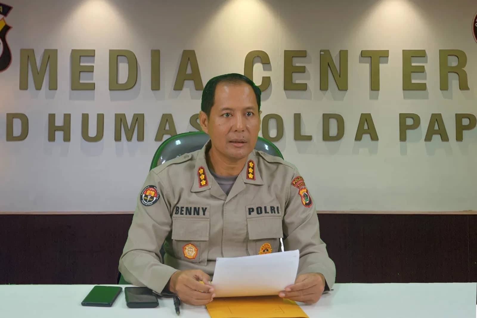 Ilustrasi berita Papua: Jenazah Dua Anggota Polisi yang Gugur di Paniai Dievakuasi ke Timika, Ditemukan Satu Jenazah Warga Sipil yang Dipanah