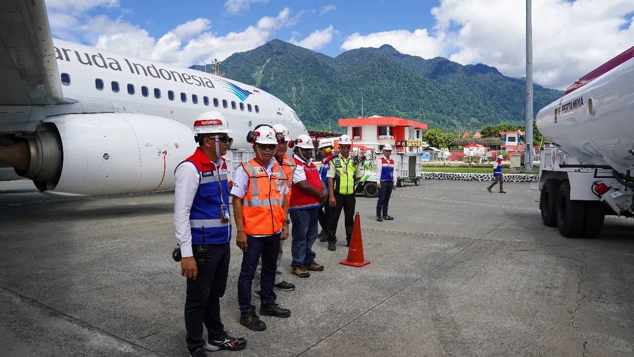 Ilustrasi berita Papua: Arus Balik Lebaran Konsumsi Avtur Meningkat 6 Persen, Pertamina Jamin Stok Aman Hingga 30 Hari Kedepan