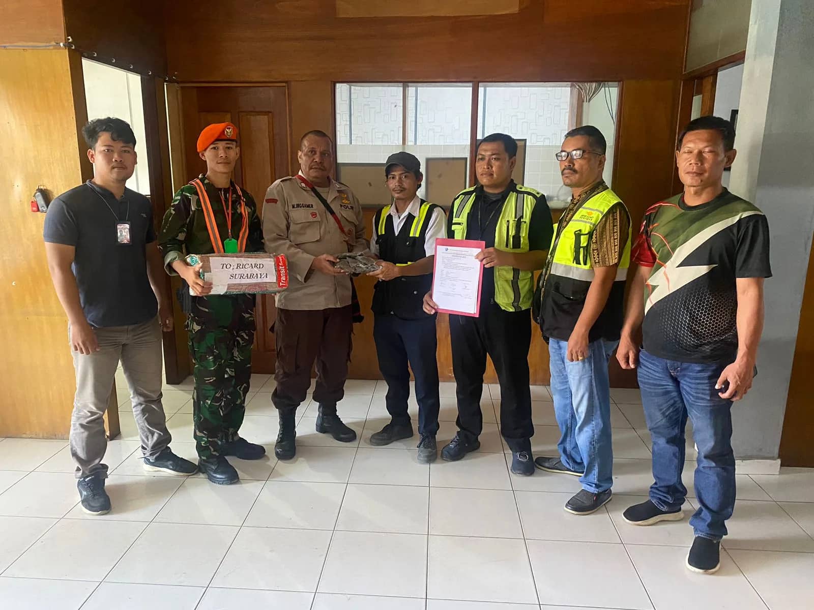 Ilustrasi berita JAYAPURA: Personel Lanud Silas Papare Gagalkan Penyelundupan Ganja di Bandara Sentani
