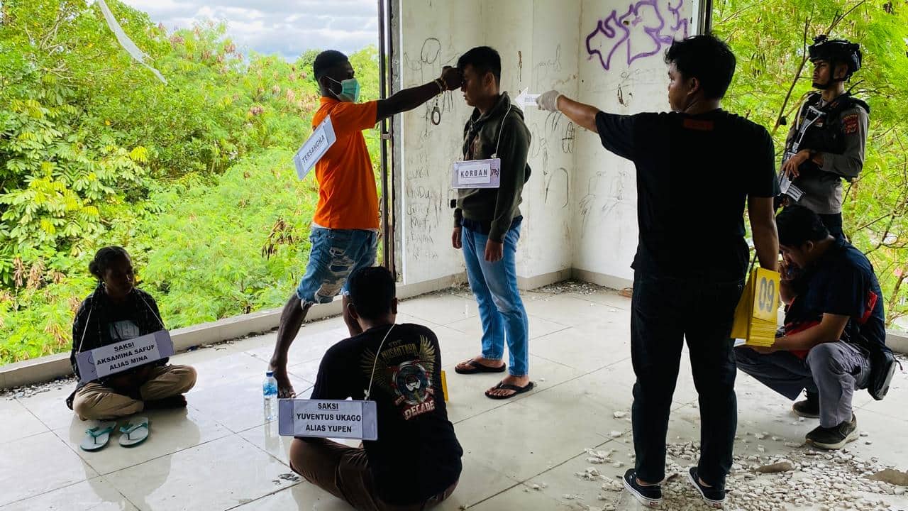 Ilustrasi berita Mimika: Polres Mimika Lakukan Rekonstruksi Kasus Pembunuhan di Gedung Perpustakaan Mimika
