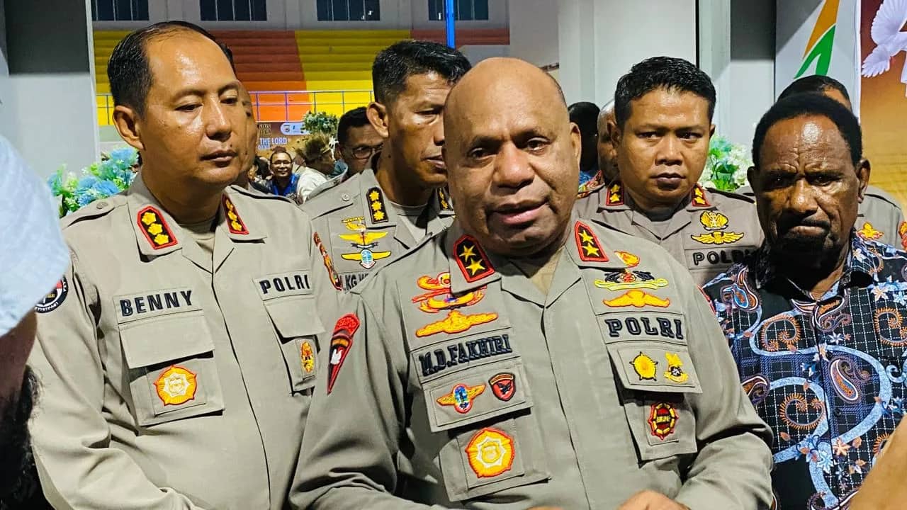 Ilustrasi berita Papua: Buntut Oknum Polisi Bawa Kabur 4 Pucuk Senjata Api, Besok Kapolres Yalimo Bakal Dicopot
