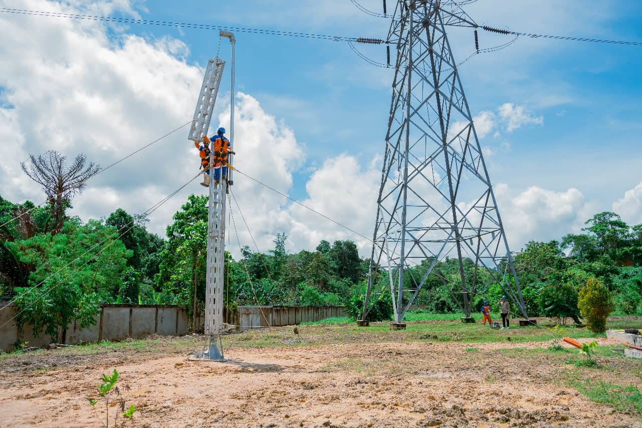 Ilustrasi berita Papua: Tingkatkan Keandalan, PLN Papua Siagakan 3 Tower Emergency Restoration System di Sorong