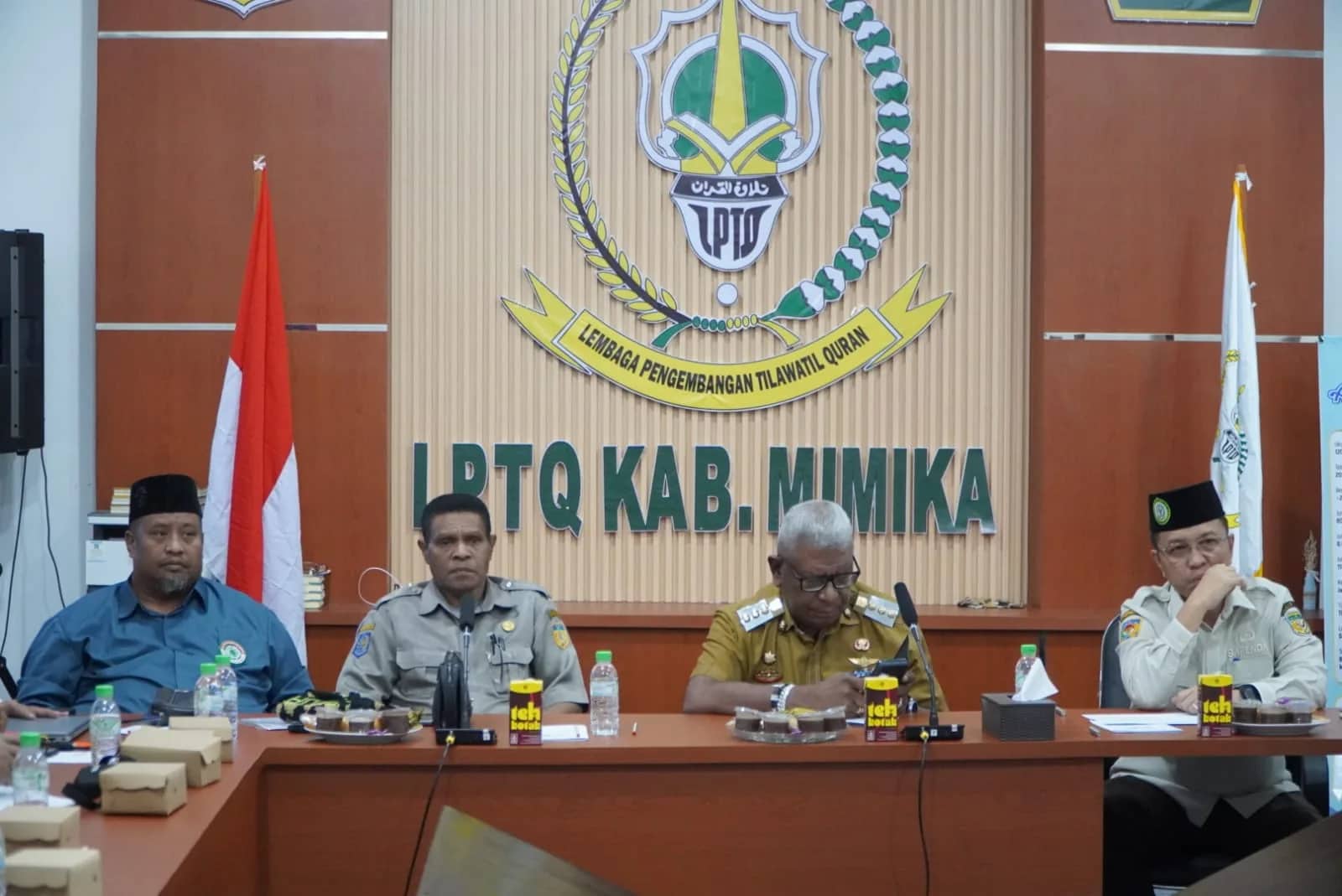 Ilustrasi berita Mimika: Bupati Johannes Rettob Minta LPTQ Lebih Gaungkan Pelaksanaan MTQ se-Tanah Papua, Sudah 539 Peserta yang Ikut Serta